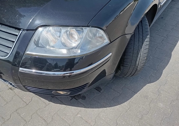 Volkswagen Passat cena 8499 przebieg: 251819, rok produkcji 2004 z Puławy małe 121